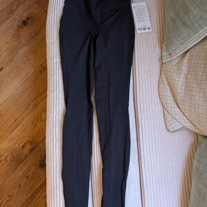 Lululemon black Base Pace HR Tights Size 4